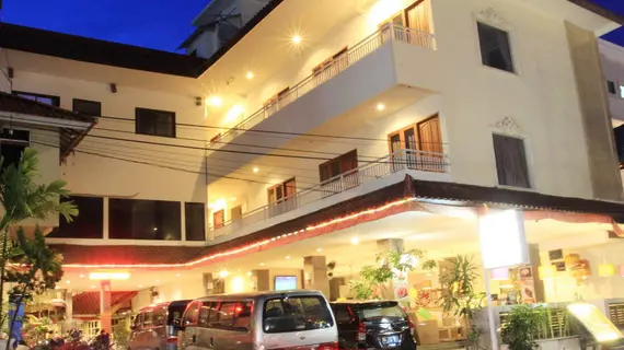 Hotel Karthi | Bali - Kuta - Kartika Plaza