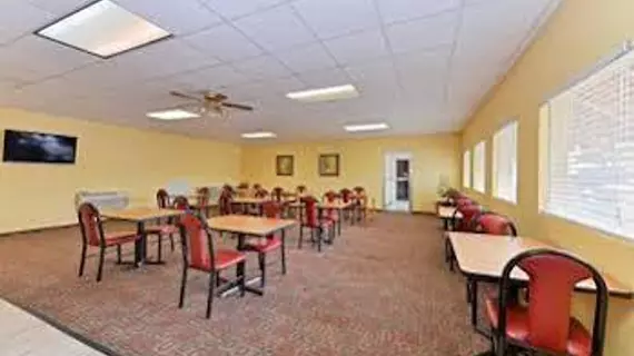 Americas Best Value Inn Tulsa West | Oklahoma - Tulsa (ve civarı) - Tulsa