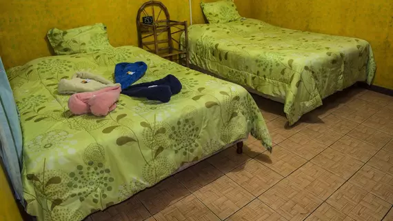 Kaps Place Hotel B & B | Alajuela (ili) - San Jose (ve civarı) - San Jose