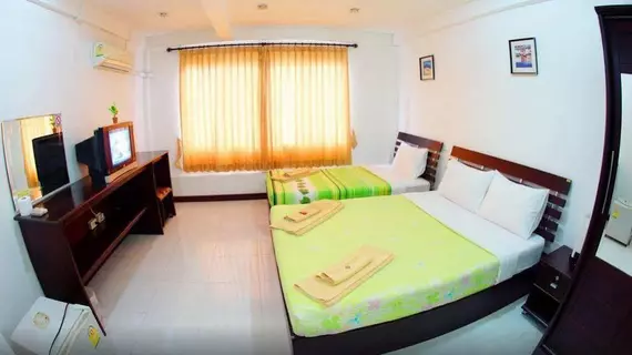 Golden Guesthouse | Prachuap Khiri Khan (ili) - Hua Hin (ve civarı) - Cha-am