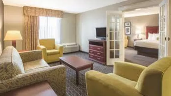 La Quinta Inn & Suites Indianapolis South | Indiana - Indianapolis (ve civarı) - Indianapolis