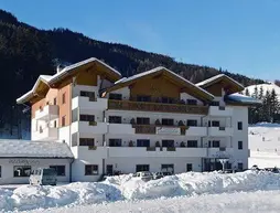 Hotel Bergkristall | Trentino-Alto Adige - Güney Tirol (il) - Brennero