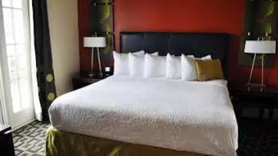 Carriage House Hotel | Louisiana - Lafayette (ve civarı) - Lafayette