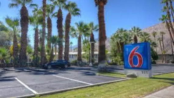 Motel 6 Palm Springs East | Kaliforniya - Imperial County - Palm Springs (ve civarı) - Palm Springs