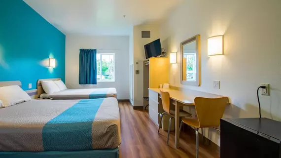 Motel 6 Portland North | Oregon - Portland (ve civarı) - Portland