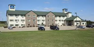 Boarders Inn & Suites - Shawano