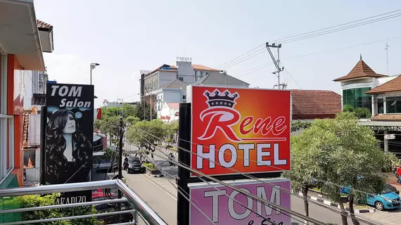 Rene Hotel | Yogyakarta Özel Bölgesi - Yogyakarta (ve civarı) - Yogyakarta - Kraton - Merkez Yogyakarta