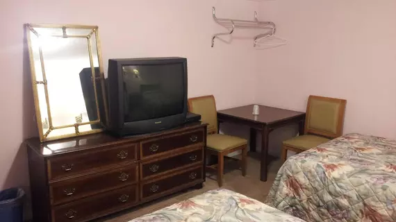 Hi-View Motel | Connecticut - Hartford (ve civarı) - Newington