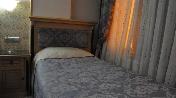 Grand Hisar Hotel |  Istanbul  - Beyoğlu - Sütlüce Mahallesi