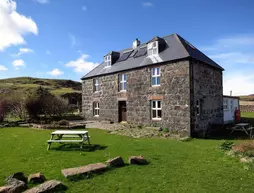 Glebe Barn - Hostel | İskoçya - Scottish Highlands - Eigg Adası