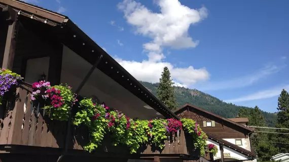 Linderhof Inn | Washington - Wenatchee - Lake Chelan (ve civarı) - Leavenworth