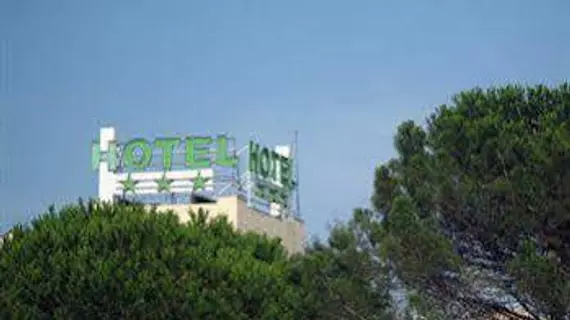 Hotel Les Albères | Occitanie - Pyrenees-Orientales (Doğu Pireneler) - Argeles-sur-Mer