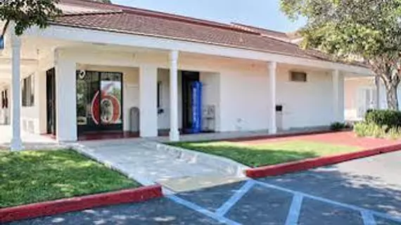 Motel 6 San Luis Obispo South | Kaliforniya - San Luis Obispo (ve civarı) - San Luis Obispo