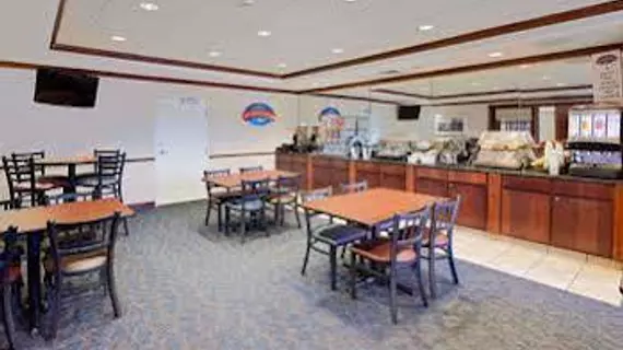 BAYMONT INN & SUITES GRAND RAP | Michigan - Grand Rapids (ve civarı) - Byron Center