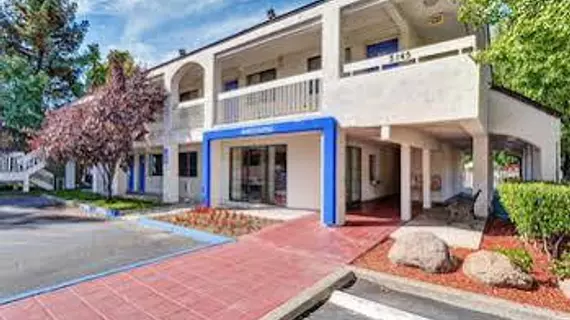 Motel 6 Santa Rosa North | Kaliforniya - Sonoma İlçesi - Santa Rosa