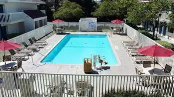 Motel 6 San Luis Obispo South | Kaliforniya - San Luis Obispo (ve civarı) - San Luis Obispo