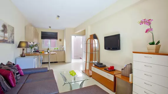 Olimpus Suites | Larnaka Bölgesi - Ayia Napa