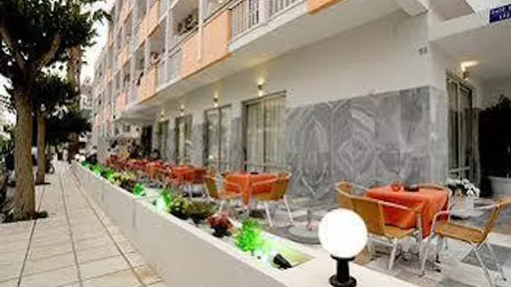 Paritsa Hotel | Ege Adaları - İstanköy