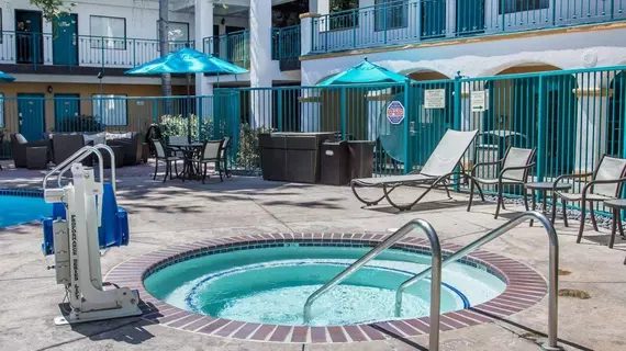 Quality Suites Downtown San Luis Obispo | Kaliforniya - San Luis Obispo (ve civarı) - San Luis Obispo