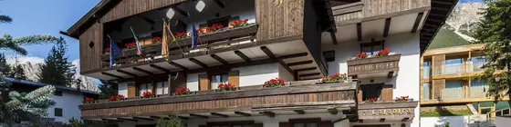 Hotel Lajadira & Spa | Veneto - Belluno (vilayet) - Cortina d'Ampezzo