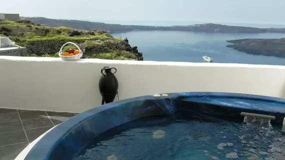 Aeolos Studios & Suites | Ege Adaları - Santorini