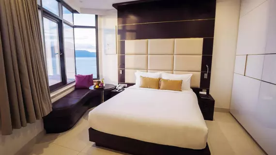 Holiday Beach Da Nang Hotel and Spa | Thua Thien-Hue (vilayet) - Da Nang (ve civarı) - Da Nang