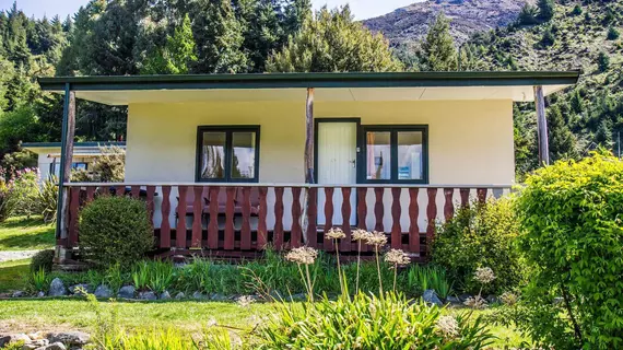 Lake Hawea Holiday Park | Otago - Hawea Gölü