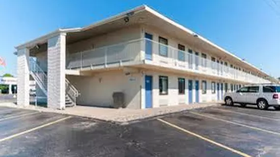 Motel 6 Detroit NW - Farmington Hills | Michigan - Detroit (ve civarı) - Farmington Hills