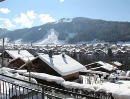 Hôtel l’Ours Blanc | Auvergne-Rhone-Alpes - Haute-Savoie (bölge) - Morzine