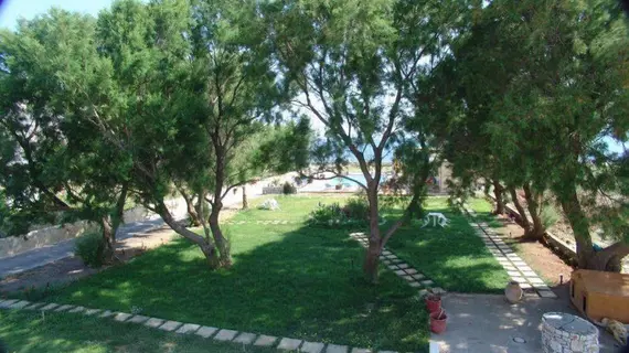 Anavaloussa Apartments | Girit Adası - Hanya (bölge) - Kissamos - Trachilos