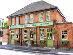 The Alexandra Pub | Hampshire (kontluk) - Farnborough