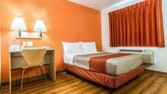 Motel 6 Anaheim - Fullerton East | Kaliforniya - Orange County - Anaheim