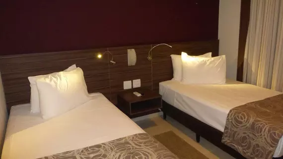 Red Roof Inn Dutra | Rio de Janeiro (eyaleti) - Rio de Janeiro (ve civarı) - Sao Joao de Meriti