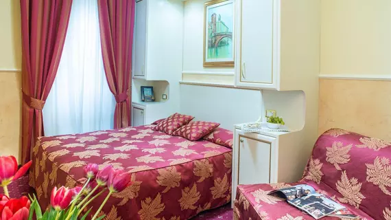 Hotel Anfiteatro Flavio | Lazio - Roma (ve civarı) - Roma Kent Merkezi - Monti