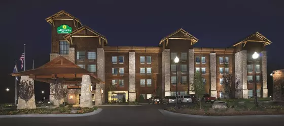 La Quinta Inn and Suites BransonHollister | Missouri - Branson (ve civarı) - Hollister