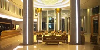 Aiyara Grand Hotel