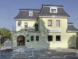 Garni-Hotel zur Krone | Baden-Wuerttemberg - Rems-Murr-Kreis - Stuttgart (ve civarı) - Schwieberdingen