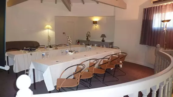 Hostellerie des Criquets | Nouvelle-Aquitaine - Gironde (bölge) - Bordeaux (ve civarı) - Blanquefort