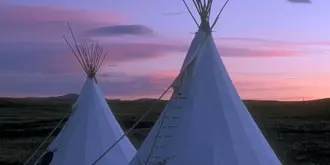 Lodgepole Gallery & Tipi Village - Campground