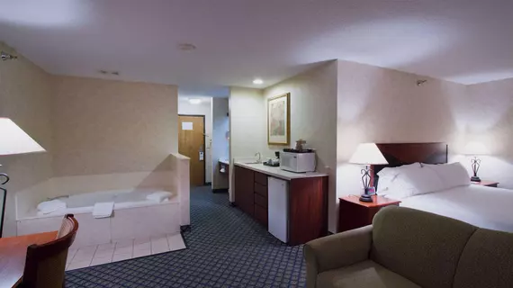 HOLIDAY INN EXPRESS MILES CITY | Montana - Miles City