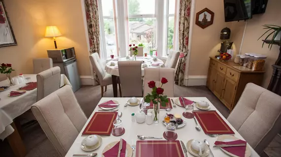 Dean Park Guest House | İskoçya - Ayrshire - Kilmarnock - Kilmaurs