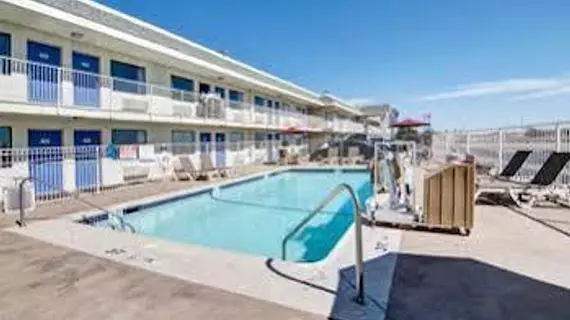 Motel 6 Dallas - Euless | Teksas - Dallas (ve civarı) - Euless