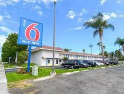 Motel 6 Costa Mesa | Kaliforniya - Orange County - Costa Mesa