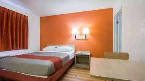 Motel 6 Denver - Lakewood | Kolorado - Denver (ve civarı) - Lakewood