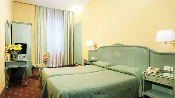 Hotel Augustea | Lazio - Roma (ve civarı) - Roma Kent Merkezi - Rione XVIII Castro Pretorio