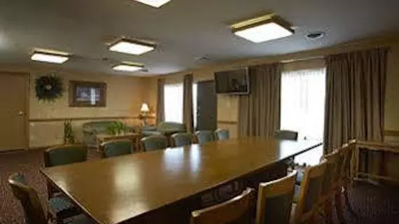 Don Hall's Guesthouse Hotel & Conference Center | Indiana - Fort Wayne (ve civarı) - Fort Wayne