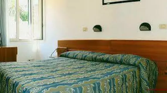 Hotel Albano | Puglia - Foggia (il) - Rodi Garganico