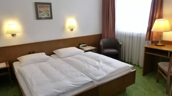 Hotel Wurms | Kuzey Ren-Westfalia - Düsseldorf (ve civarı) - Düsseldorf - Friedrichstadt