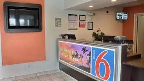 Motel 6 San Luis Obispo North | Kaliforniya - San Luis Obispo (ve civarı) - San Luis Obispo