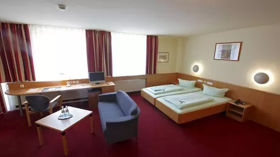 Commundo Tagungshotel Leipzig | Saxony (Saksonya) - Leipzig - Plagwitz